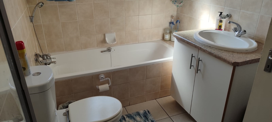 2 Bedroom Property for Sale in Randpoort Gauteng