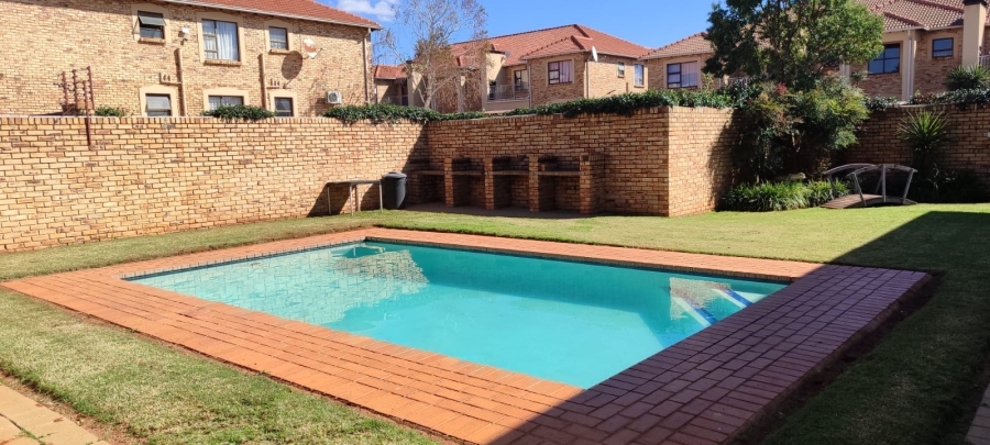 2 Bedroom Property for Sale in Randpoort Gauteng