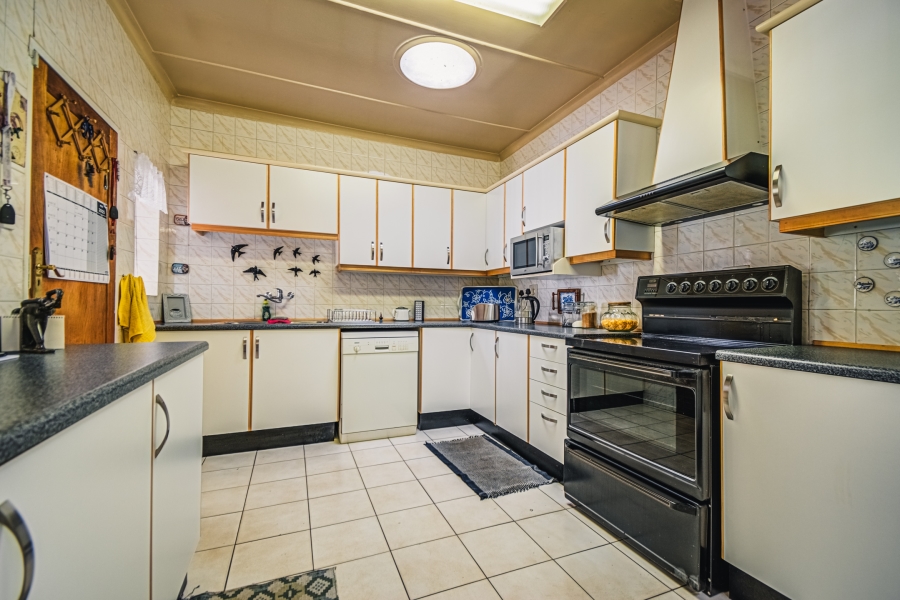 3 Bedroom Property for Sale in Harmelia Gauteng