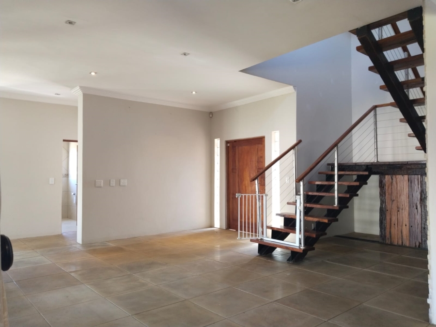 To Let 4 Bedroom Property for Rent in Sterkfontein A H Gauteng