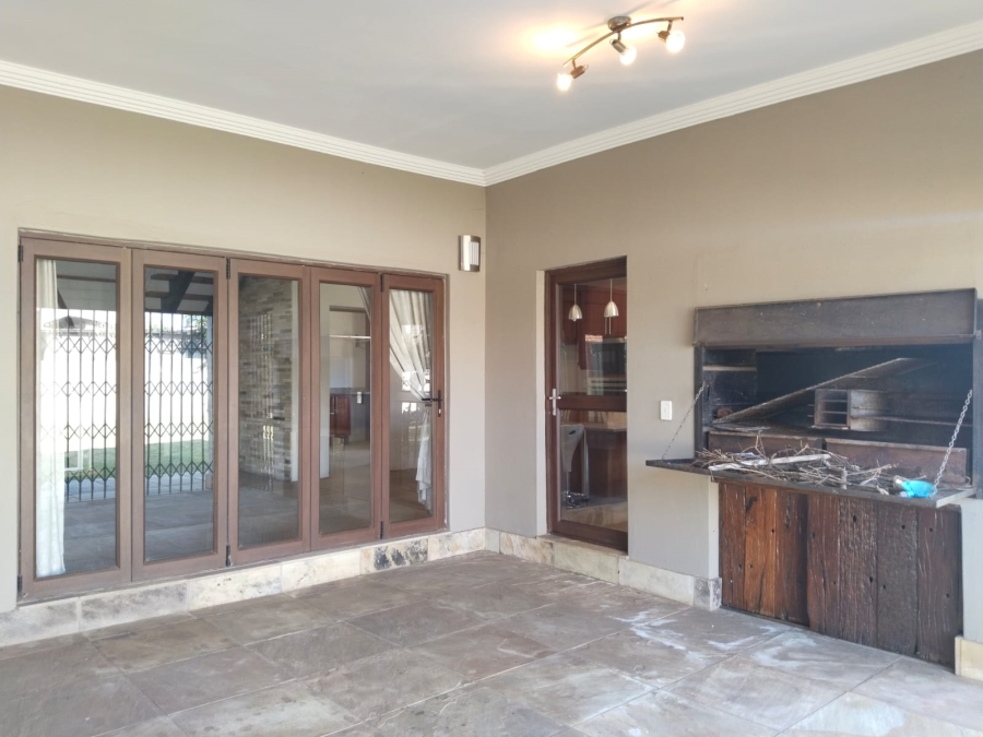 To Let 4 Bedroom Property for Rent in Sterkfontein A H Gauteng