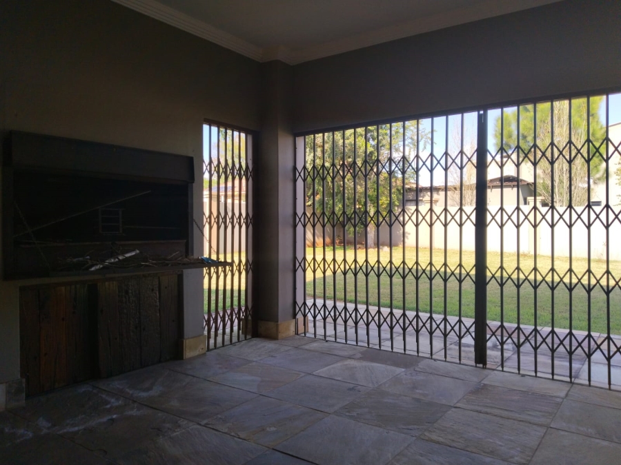 To Let 4 Bedroom Property for Rent in Sterkfontein A H Gauteng