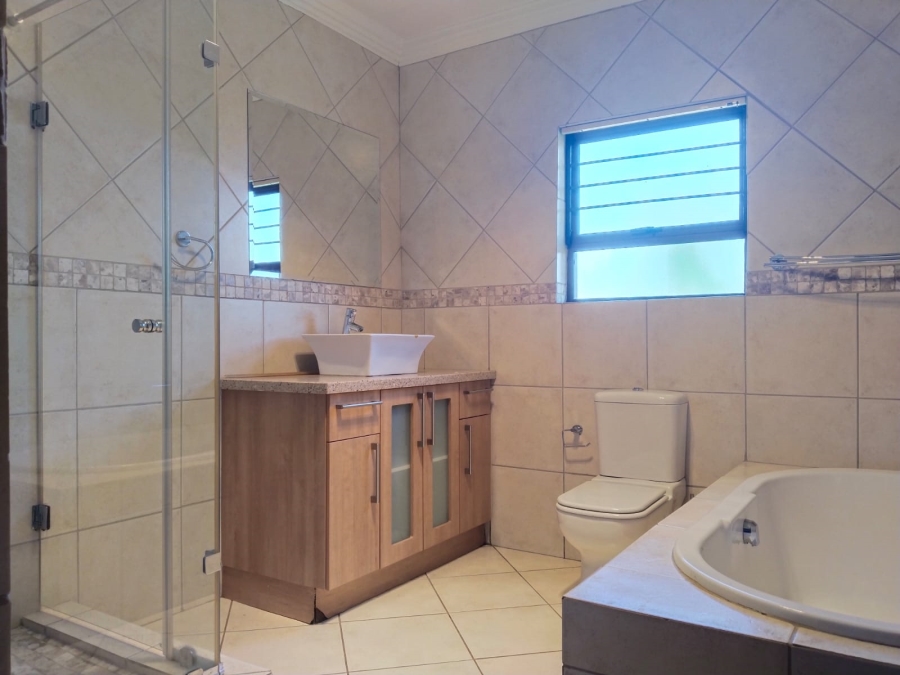 To Let 4 Bedroom Property for Rent in Sterkfontein A H Gauteng