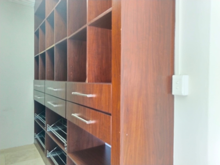 To Let 4 Bedroom Property for Rent in Sterkfontein A H Gauteng