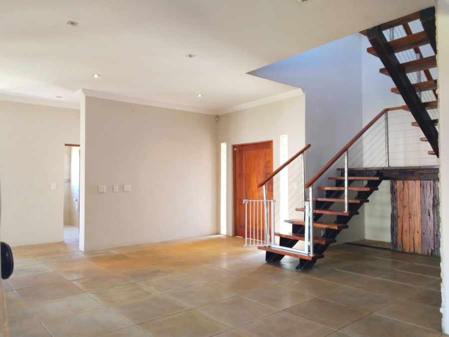 To Let 4 Bedroom Property for Rent in Sterkfontein A H Gauteng