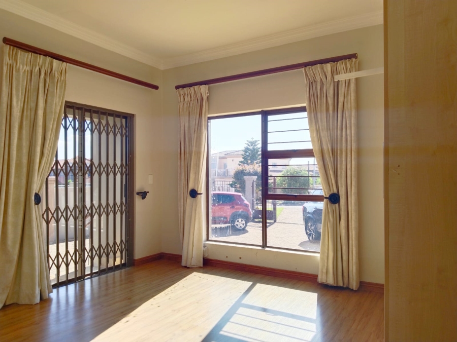 To Let 4 Bedroom Property for Rent in Sterkfontein A H Gauteng