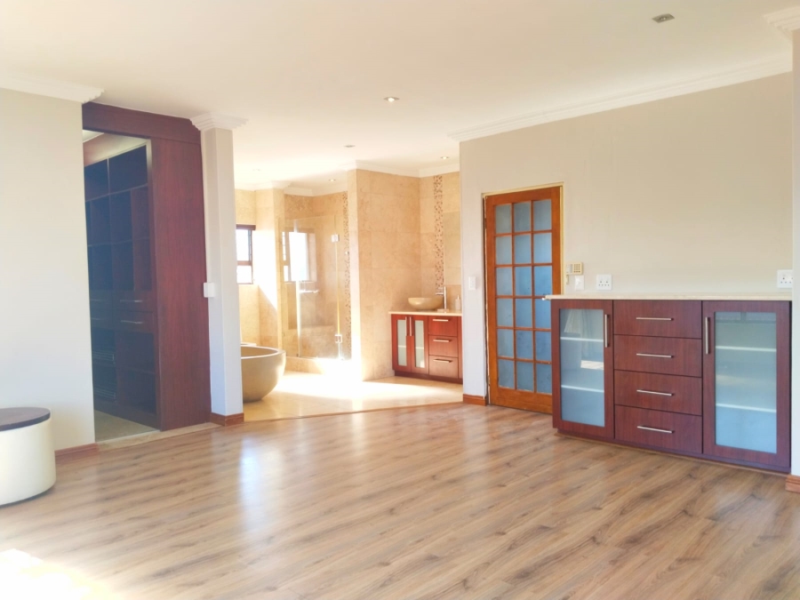 To Let 4 Bedroom Property for Rent in Sterkfontein A H Gauteng