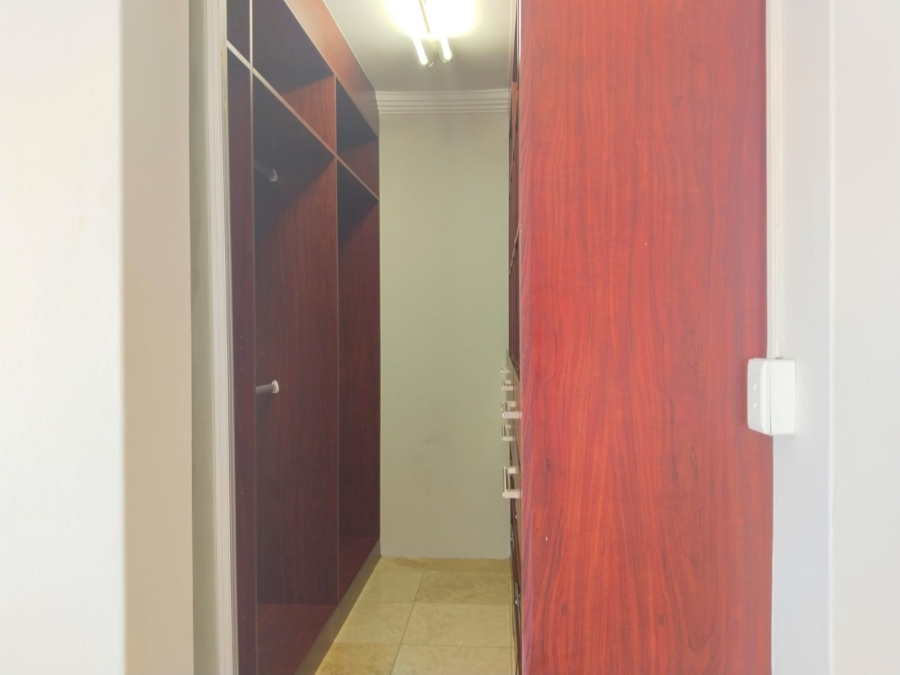 To Let 4 Bedroom Property for Rent in Sterkfontein A H Gauteng