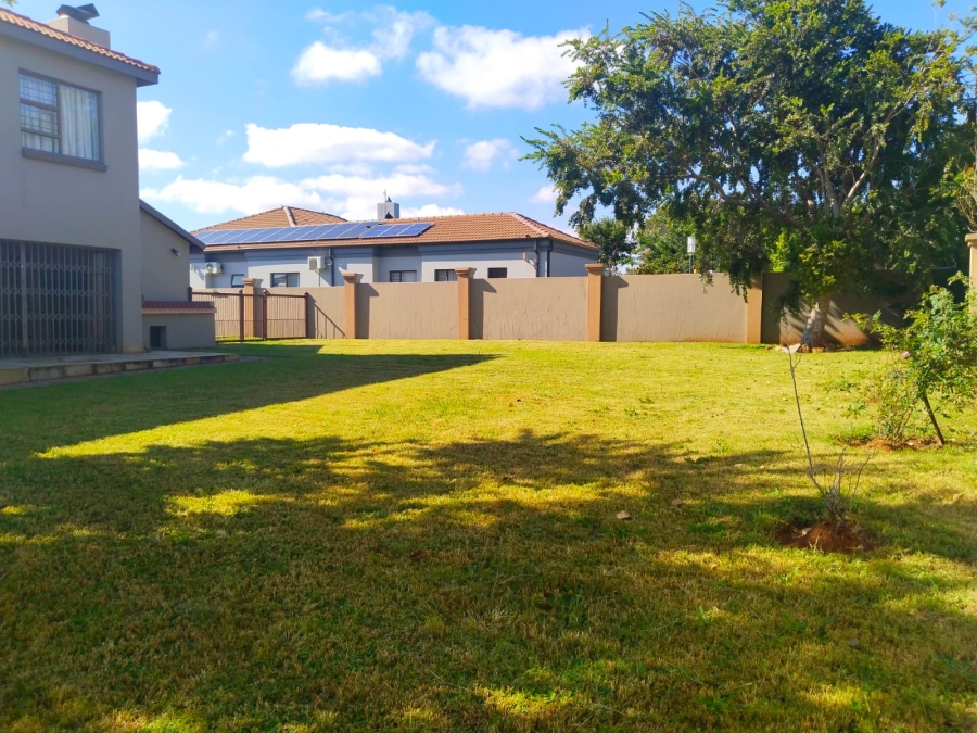 To Let 4 Bedroom Property for Rent in Sterkfontein A H Gauteng
