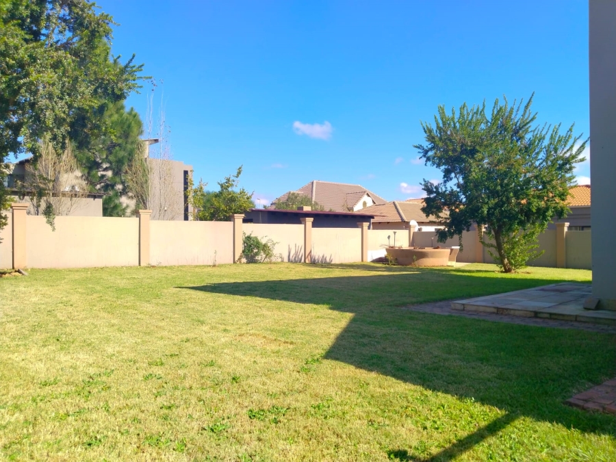 To Let 4 Bedroom Property for Rent in Sterkfontein A H Gauteng