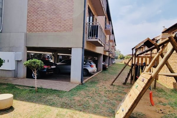 2 Bedroom Property for Sale in Pretoria North Gauteng