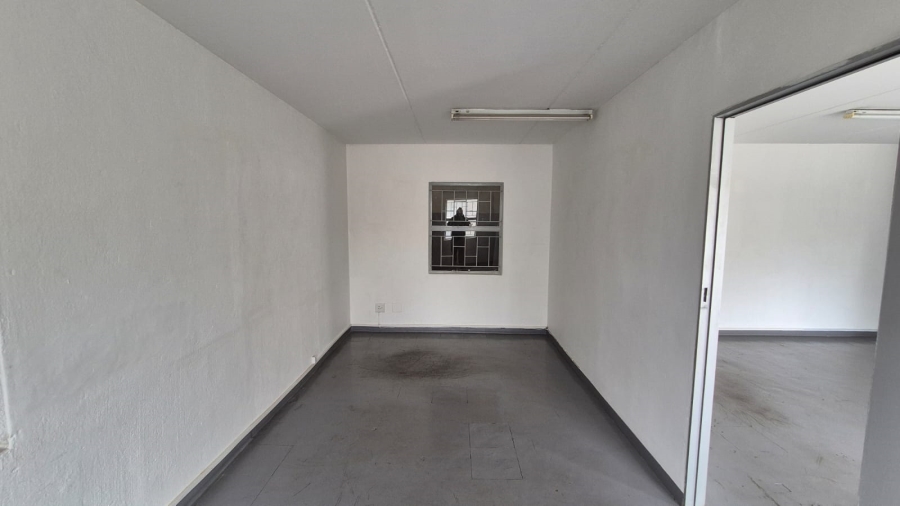 To Let commercial Property for Rent in Silvertondale Gauteng