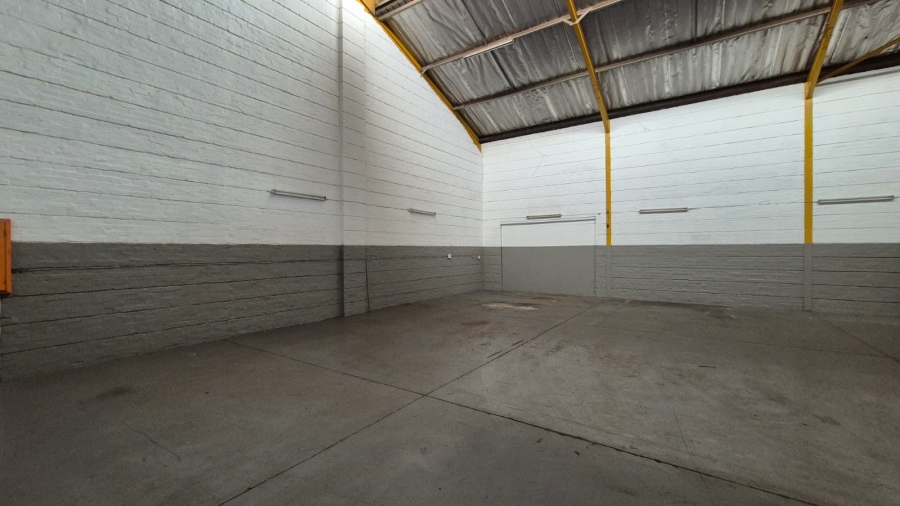 To Let commercial Property for Rent in Silvertondale Gauteng