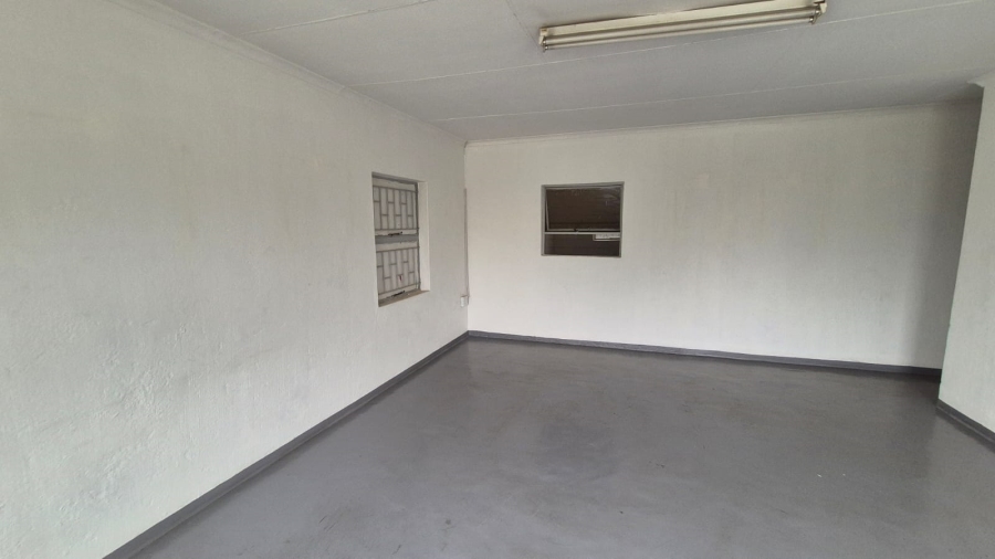 To Let commercial Property for Rent in Silvertondale Gauteng