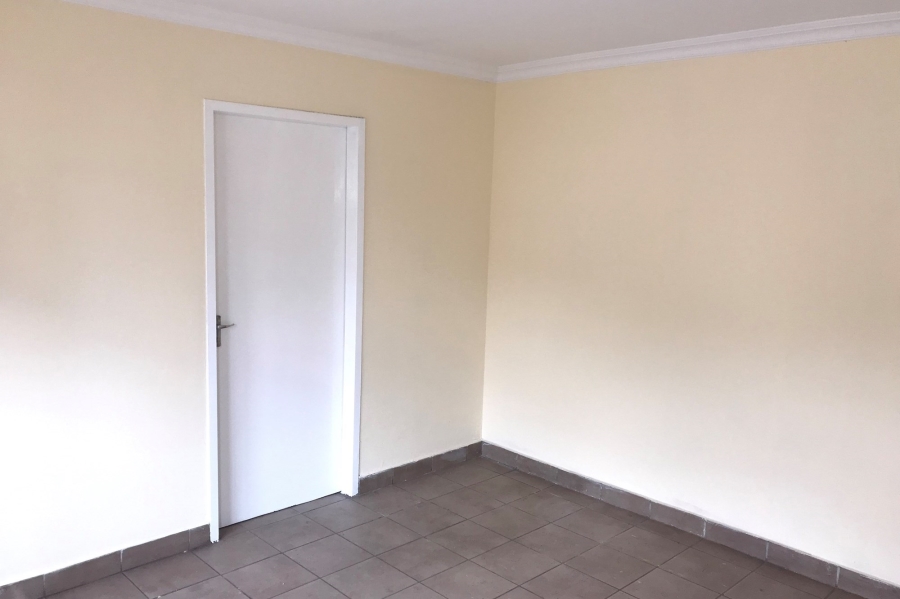Commercial Property for Sale in Dunswart Gauteng