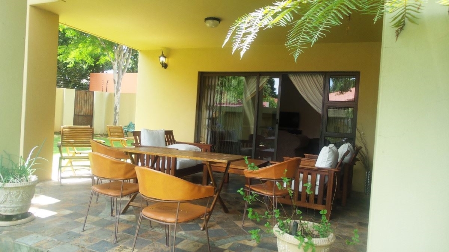 3 Bedroom Property for Sale in Nieuw Muckleneuk Gauteng