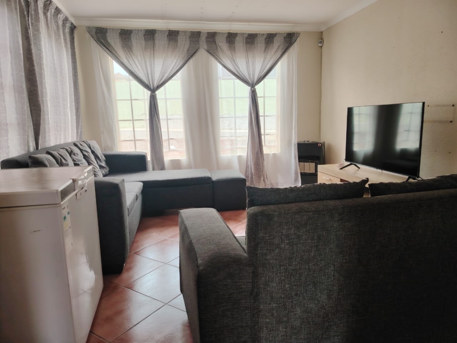 To Let 3 Bedroom Property for Rent in Elandspoort Gauteng
