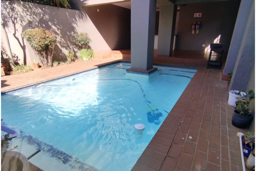 1 Bedroom Property for Sale in Riviera Gauteng