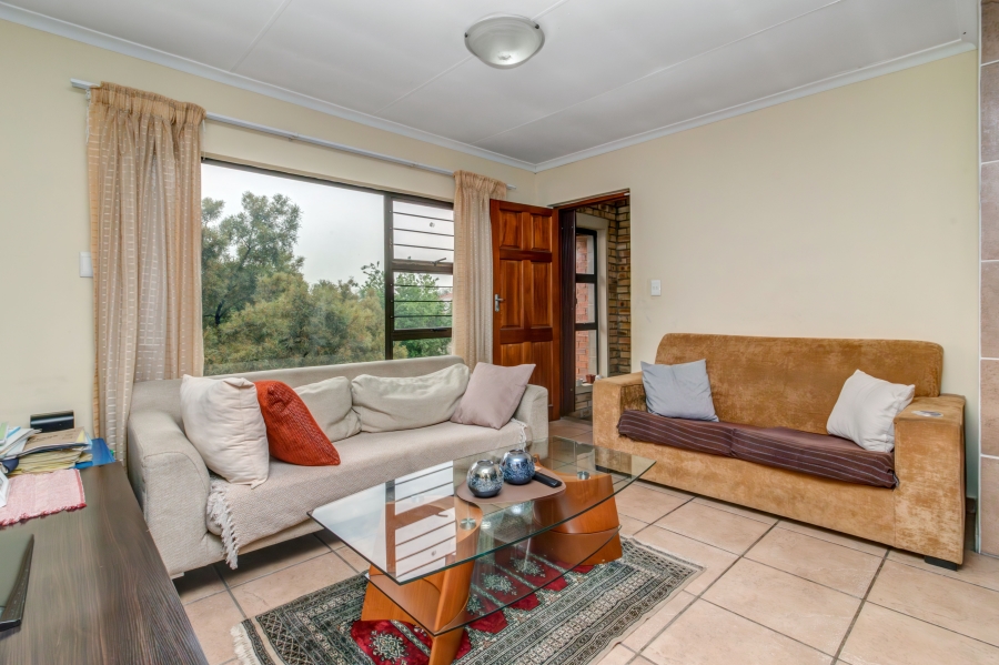 2 Bedroom Property for Sale in Broadacres Gauteng