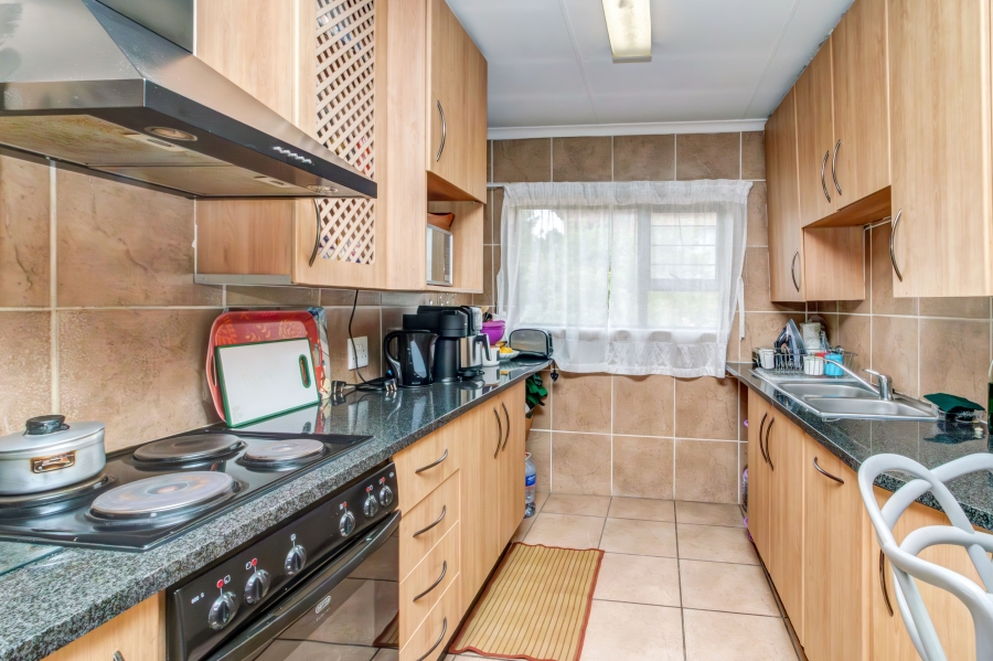 2 Bedroom Property for Sale in Broadacres Gauteng