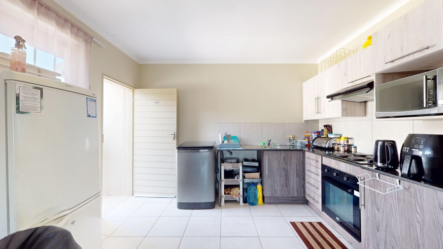 2 Bedroom Property for Sale in Brentwood Gauteng
