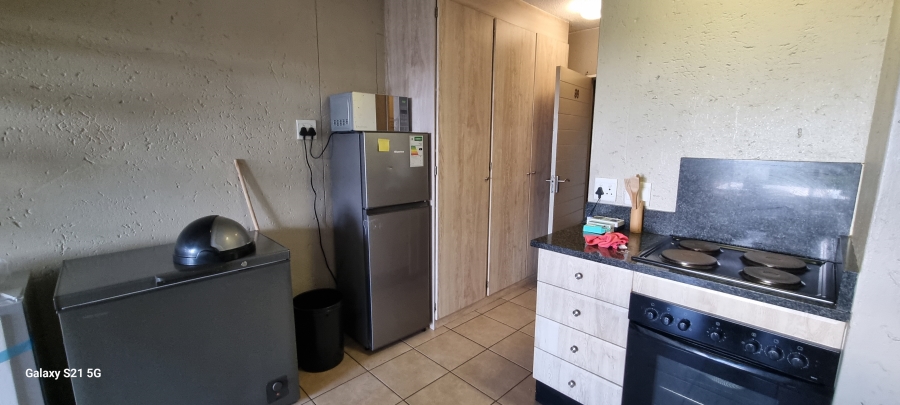 1 Bedroom Property for Sale in Hillcrest Gauteng