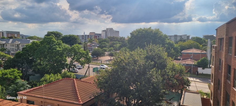 1 Bedroom Property for Sale in Hillcrest Gauteng