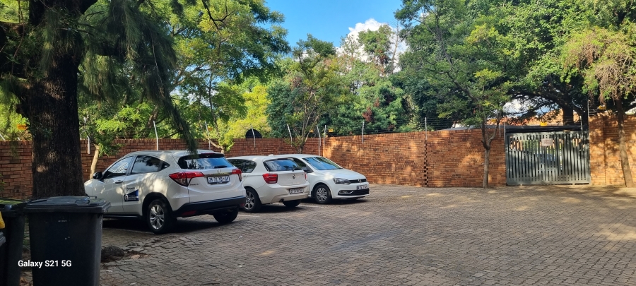 1 Bedroom Property for Sale in Hillcrest Gauteng