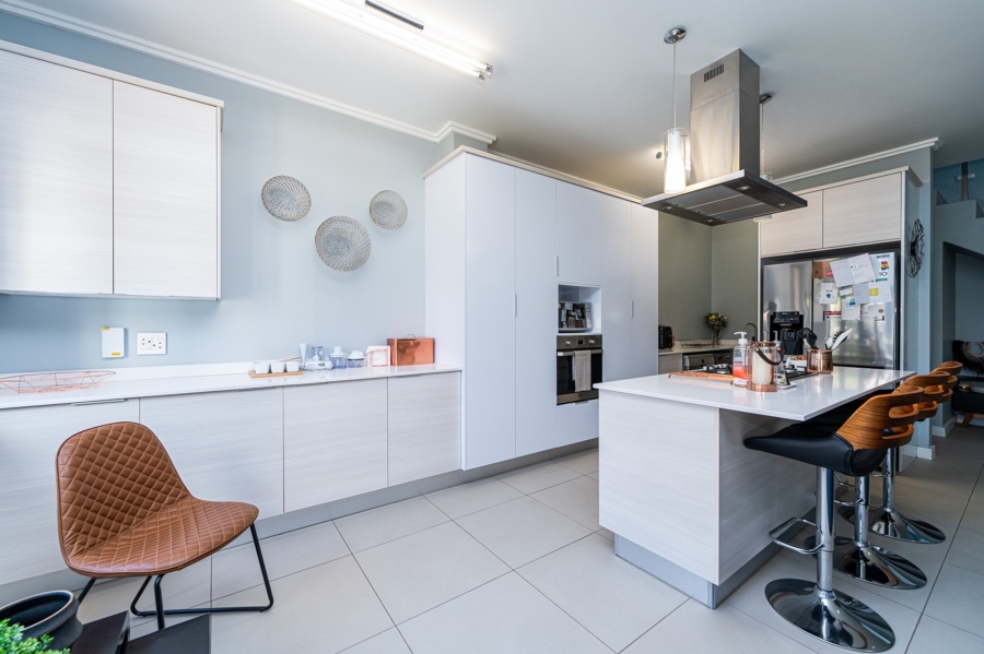 3 Bedroom Property for Sale in Lonehill Gauteng