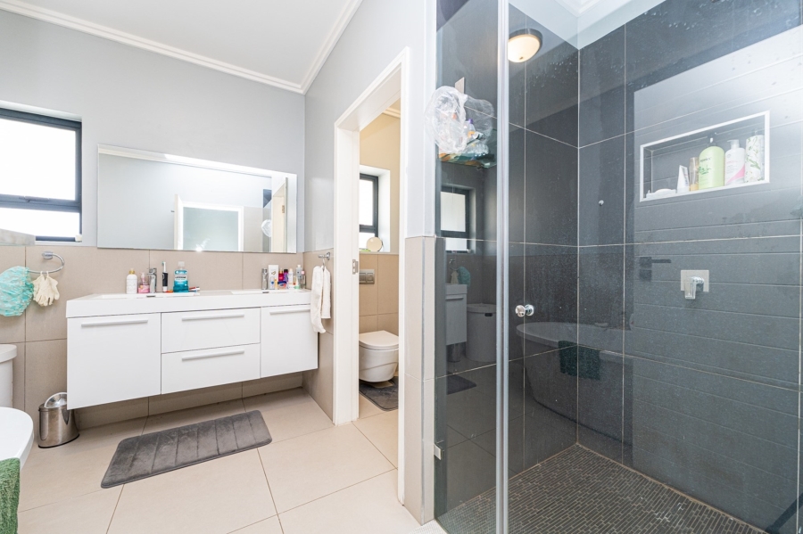 3 Bedroom Property for Sale in Lonehill Gauteng