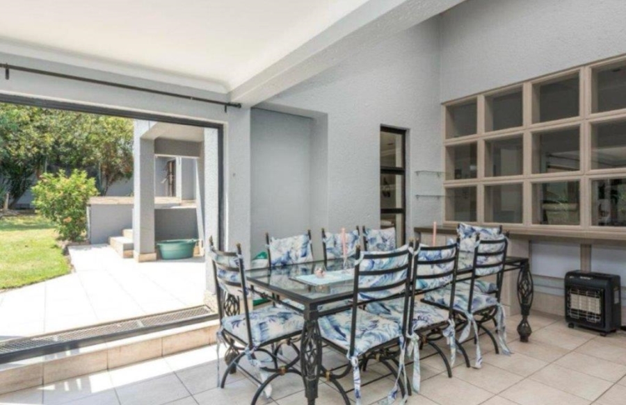 5 Bedroom Property for Sale in Dowerglen Ext 5 Gauteng
