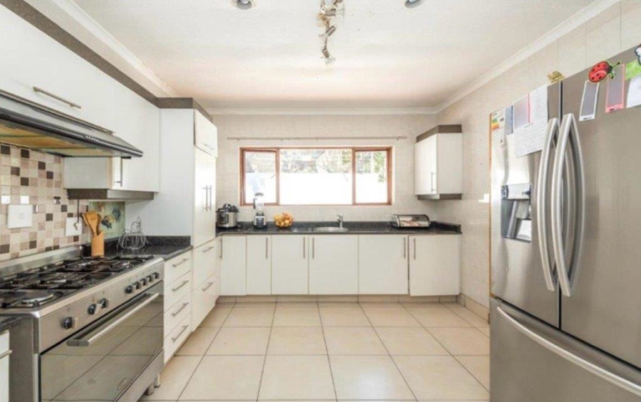 5 Bedroom Property for Sale in Dowerglen Ext 5 Gauteng
