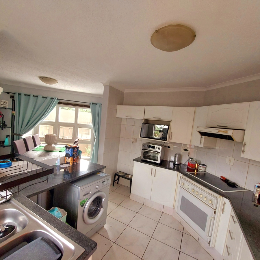 3 Bedroom Property for Sale in Beyers Park Gauteng