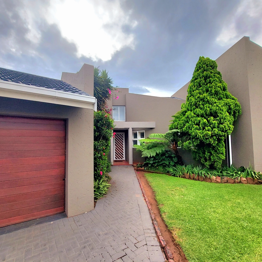 3 Bedroom Property for Sale in Beyers Park Gauteng