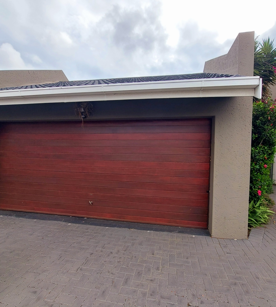 3 Bedroom Property for Sale in Beyers Park Gauteng