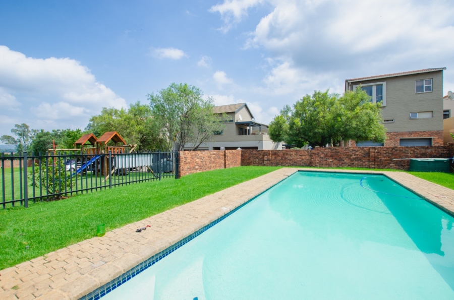 2 Bedroom Property for Sale in Bronberg Gauteng