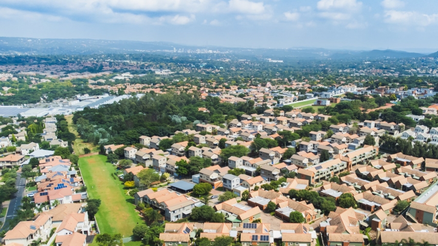 2 Bedroom Property for Sale in Bronberg Gauteng