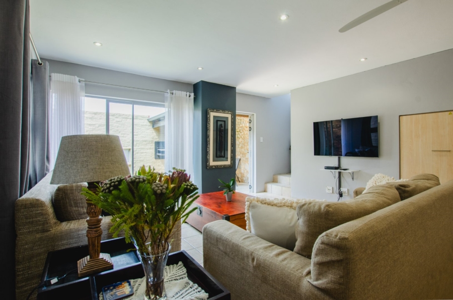 2 Bedroom Property for Sale in Bronberg Gauteng