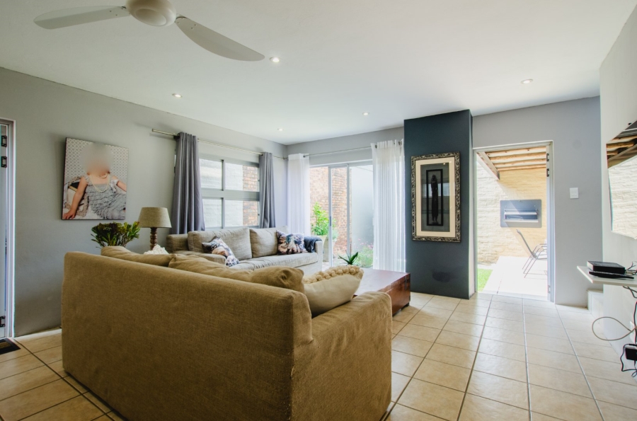 2 Bedroom Property for Sale in Bronberg Gauteng