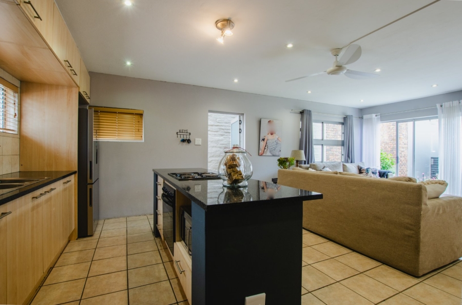 2 Bedroom Property for Sale in Bronberg Gauteng