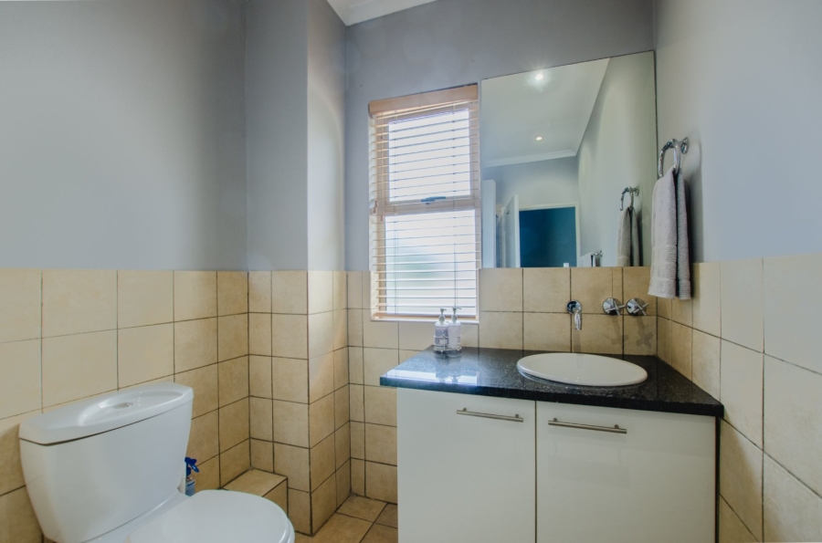 2 Bedroom Property for Sale in Bronberg Gauteng