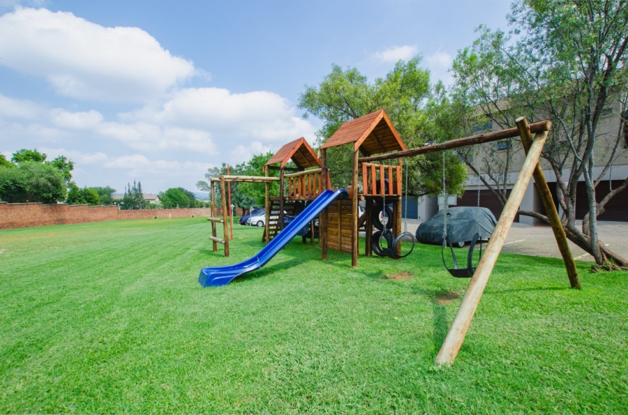 2 Bedroom Property for Sale in Bronberg Gauteng