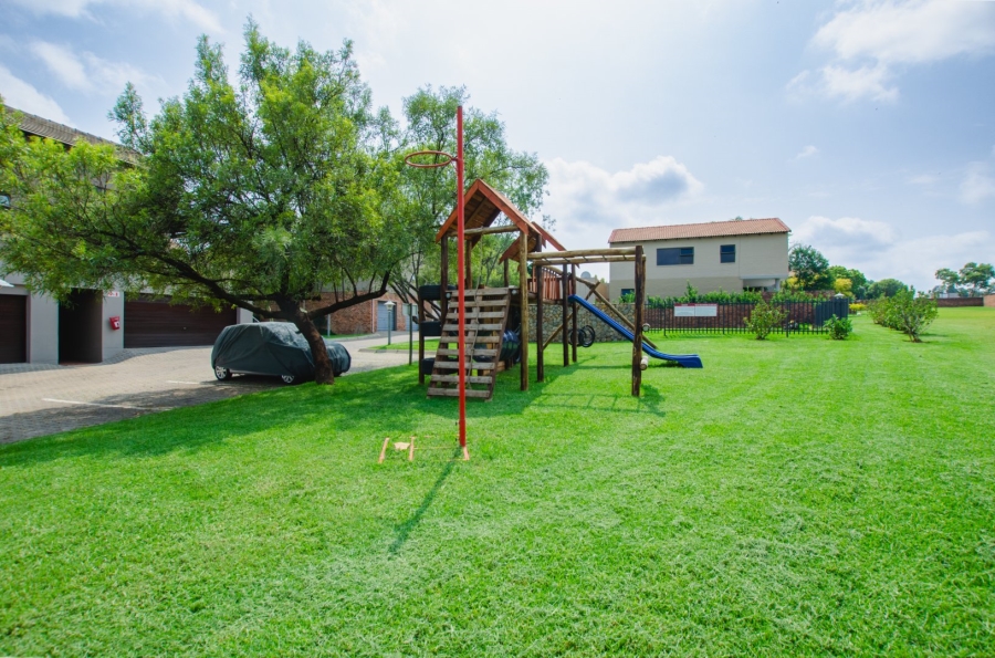 2 Bedroom Property for Sale in Bronberg Gauteng