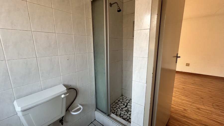 2 Bedroom Property for Sale in Groblerpark Gauteng