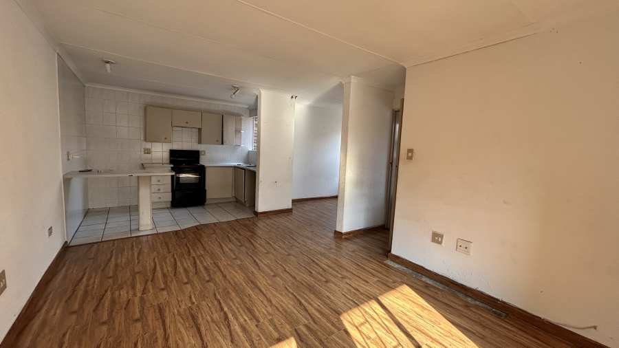 2 Bedroom Property for Sale in Groblerpark Gauteng