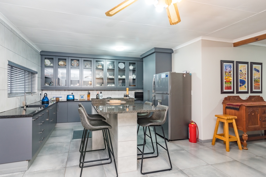4 Bedroom Property for Sale in Noordheuwel Gauteng