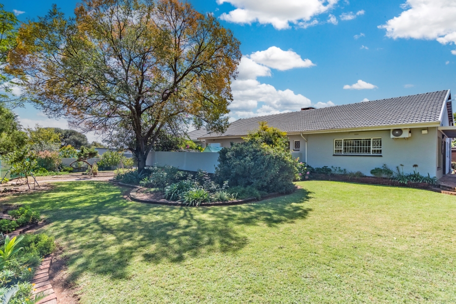 4 Bedroom Property for Sale in Noordheuwel Gauteng