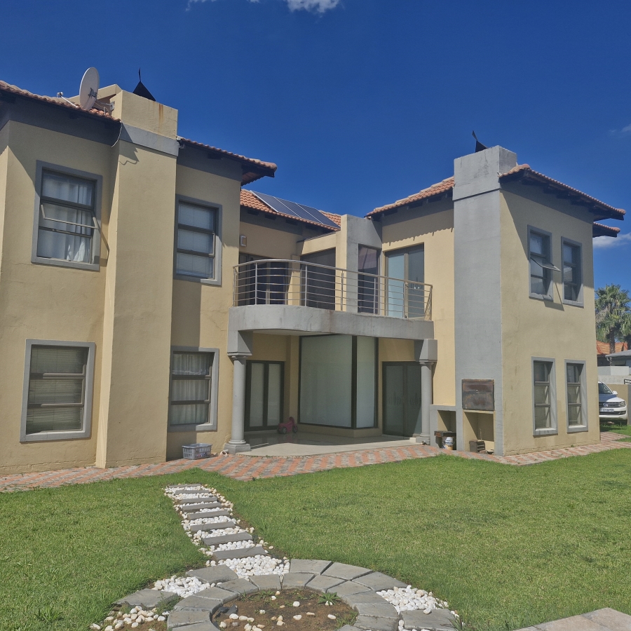 5 Bedroom Property for Sale in Savannah Country Estate Gauteng