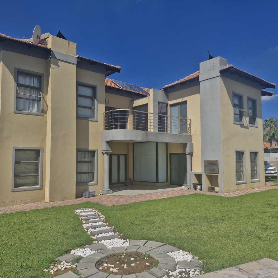 5 Bedroom Property for Sale in Savannah Country Estate Gauteng