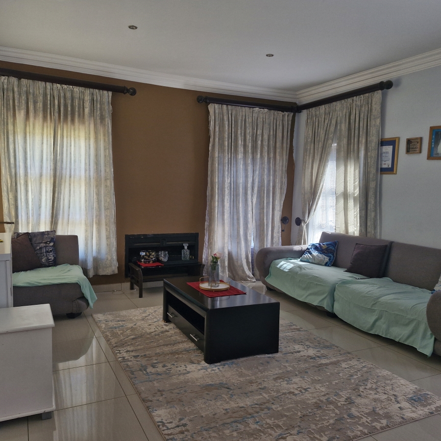 5 Bedroom Property for Sale in Savannah Country Estate Gauteng